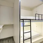 S7 Hostel