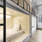 S7 Hostel