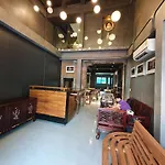 Baan Wualamphong บ้านวัวลำพอง