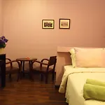 Niras Bankoc Hostel