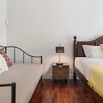 Oasis Townhouse In The Perfect Location