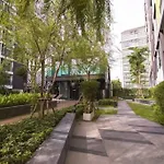Sukhumvit 50 Quiet One Bedroom Near Bts Onnut