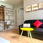 1Br Condo 5 Min To Bts 1000Mbps Fiber Wi-Fi