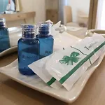 Romance Hotel Srinakarin