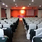 Hip Hotel