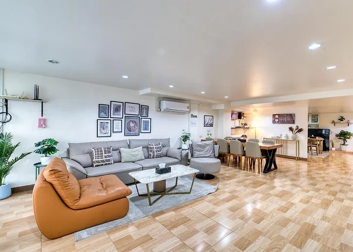 Bangkok Watergate Townhouse 曼谷中心水門家