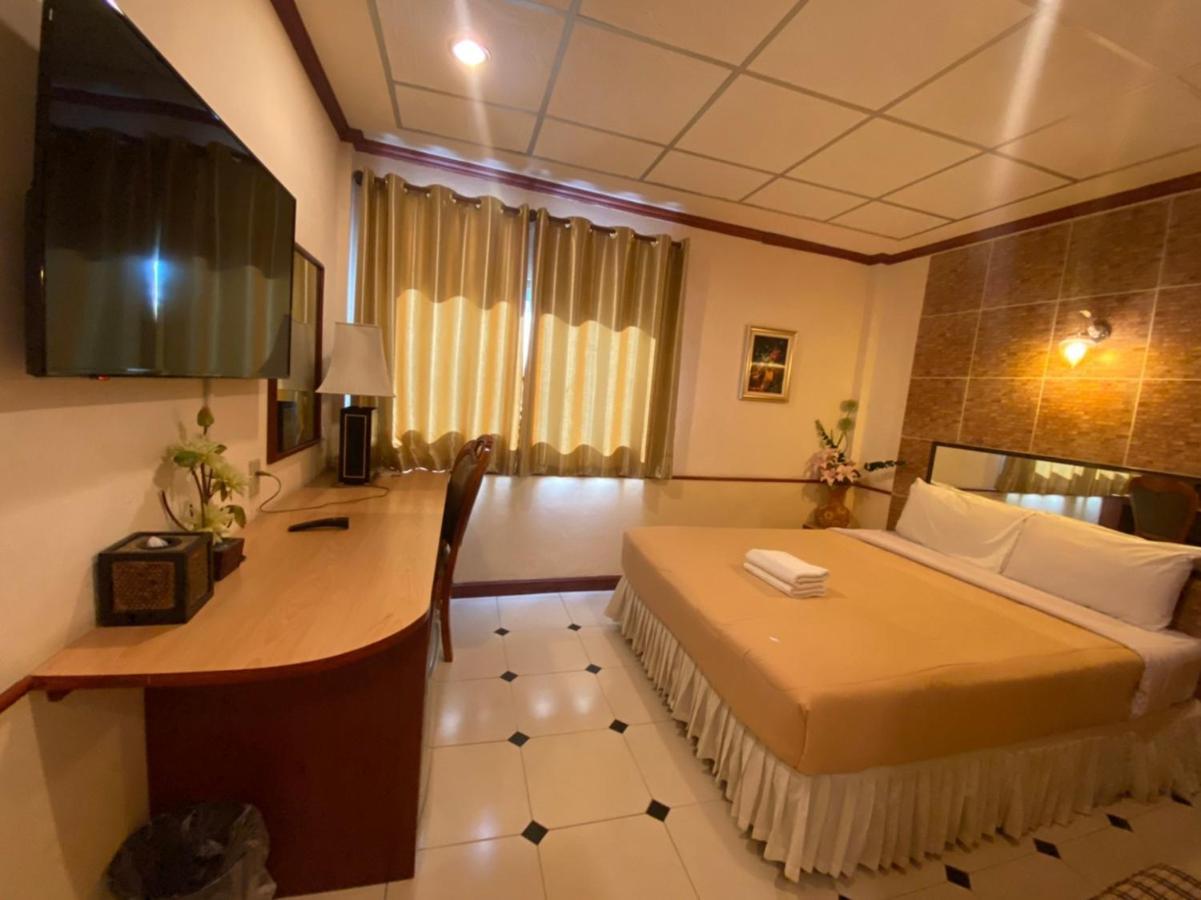 Nhà trọ Honey House 2 *