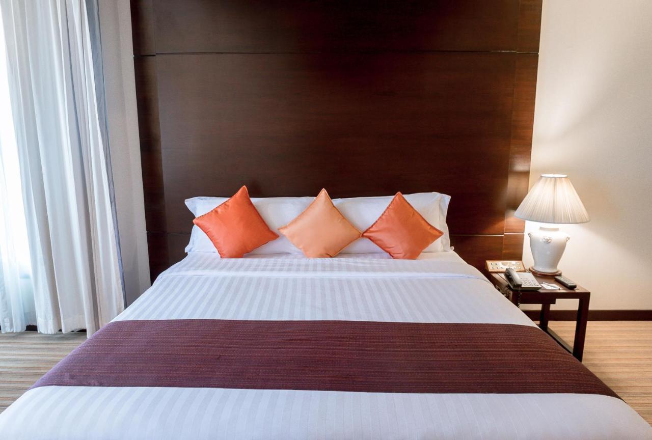 Hotell The Royal River Bangkok