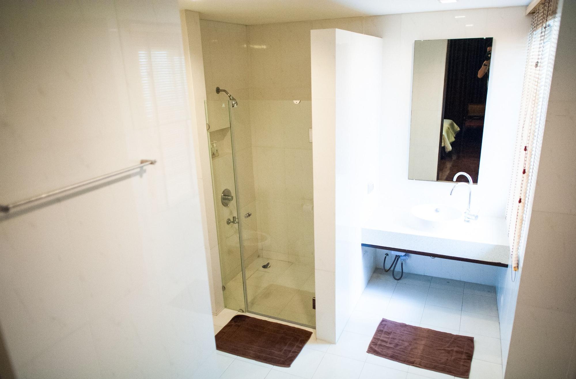 Mini-hôtel Baansilom Soi 3 2*