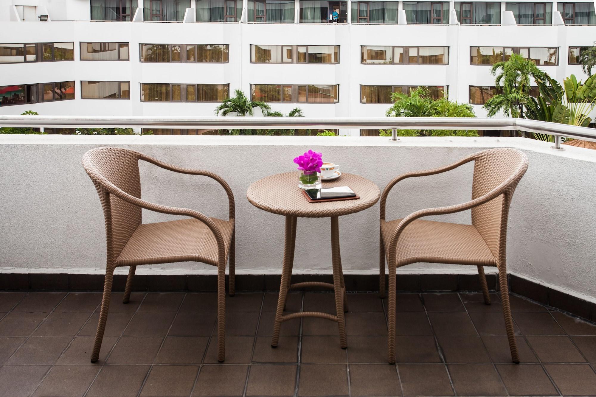 Hotell Amari Don Muang Airport Bangkok