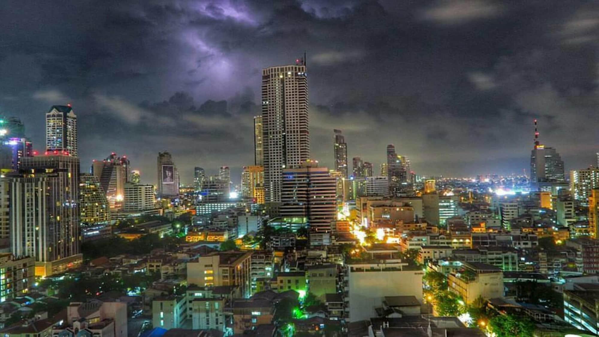 Furama Silom 4*