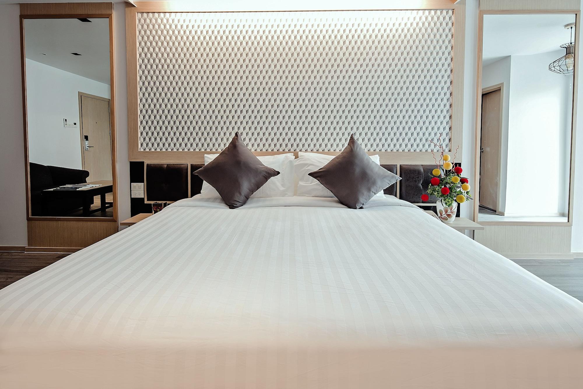 Three Sukhumvit 3*