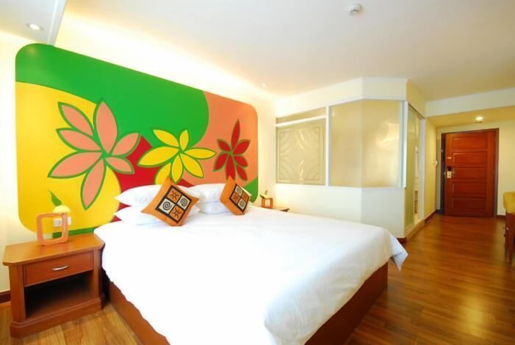 Hip Hotel