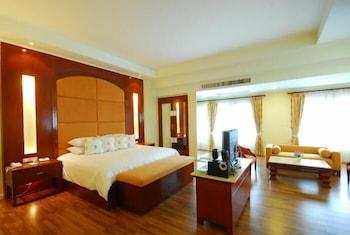 Hip Hotel