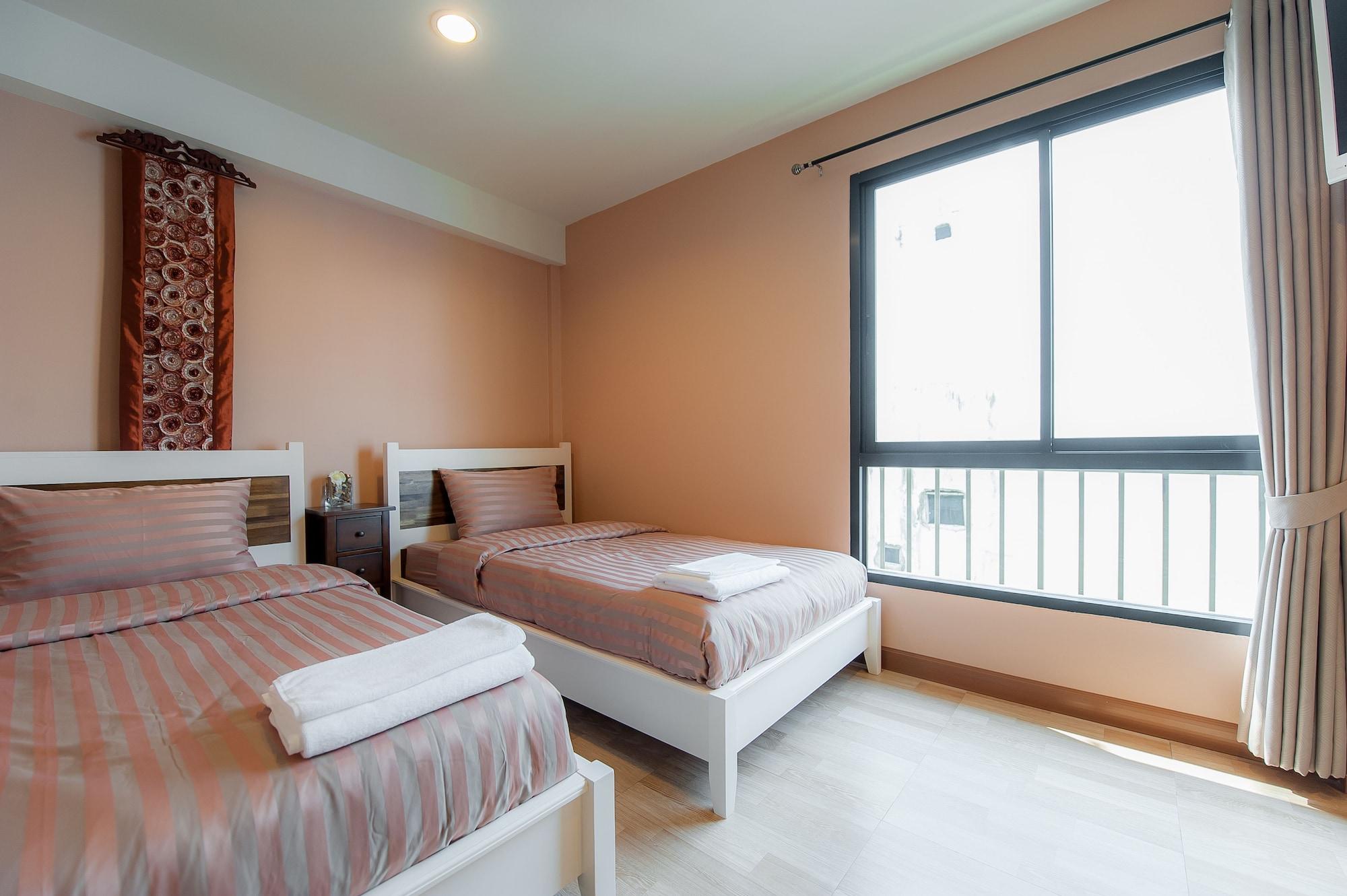 Hotel Full House 2*