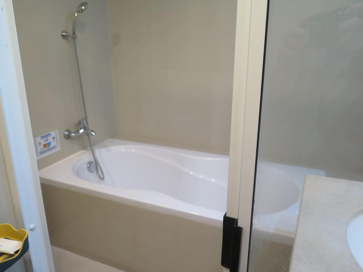 7C-Short-Term Rental Allowed-2Brs Downtown Bangkok Leilighet
