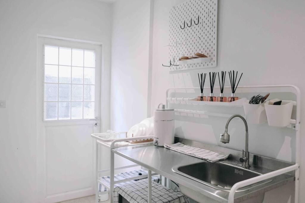 Apartemen 820house - Entire Floor 4 Beds *
