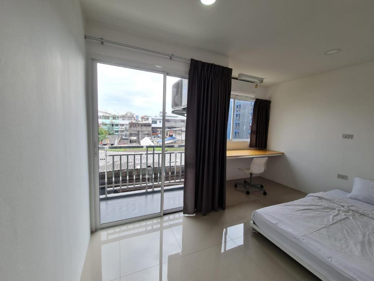 The Living Block Asrama Bangkok