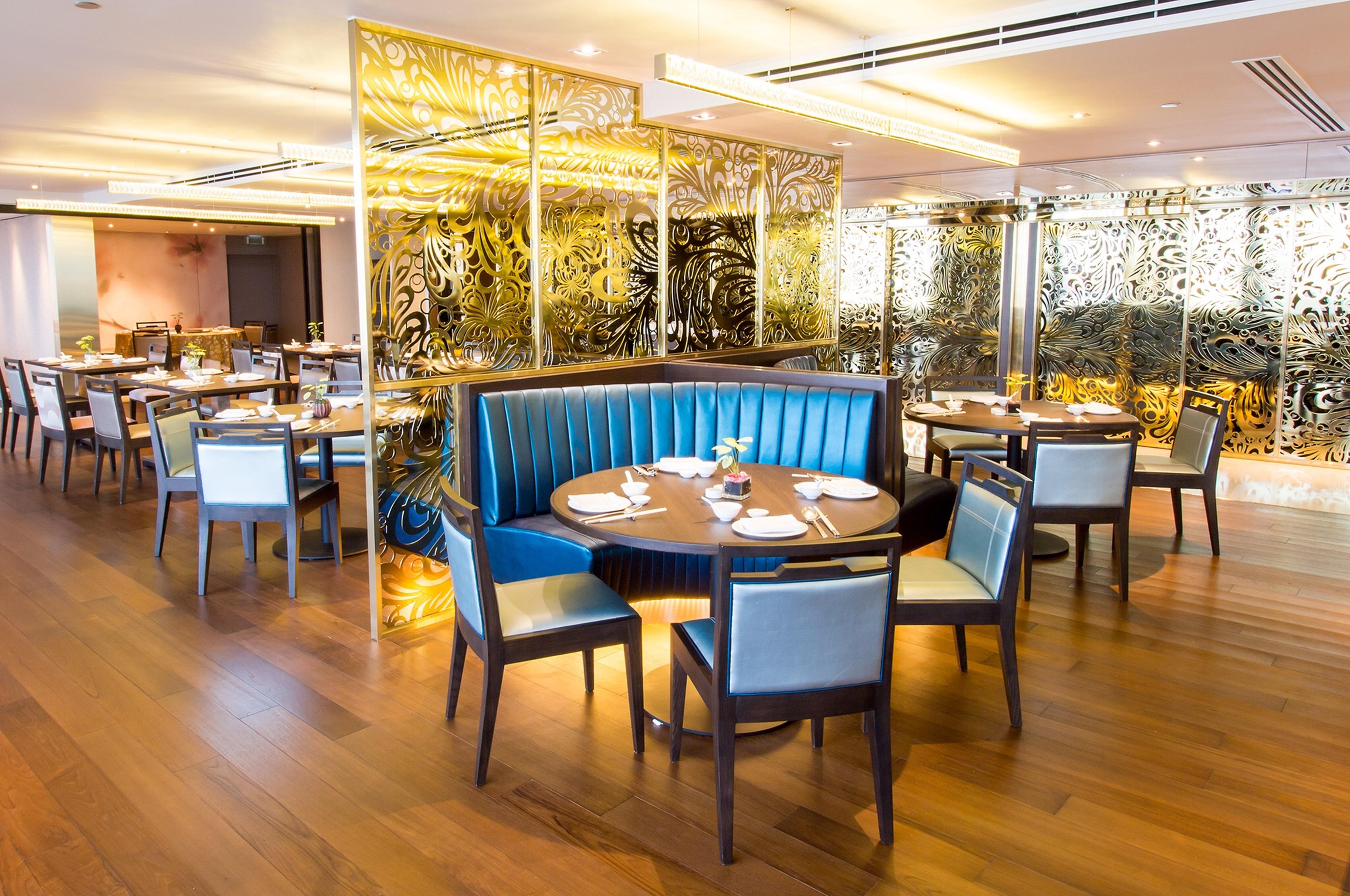 Khách sạn hẻo lánh Emporium By Chatrium