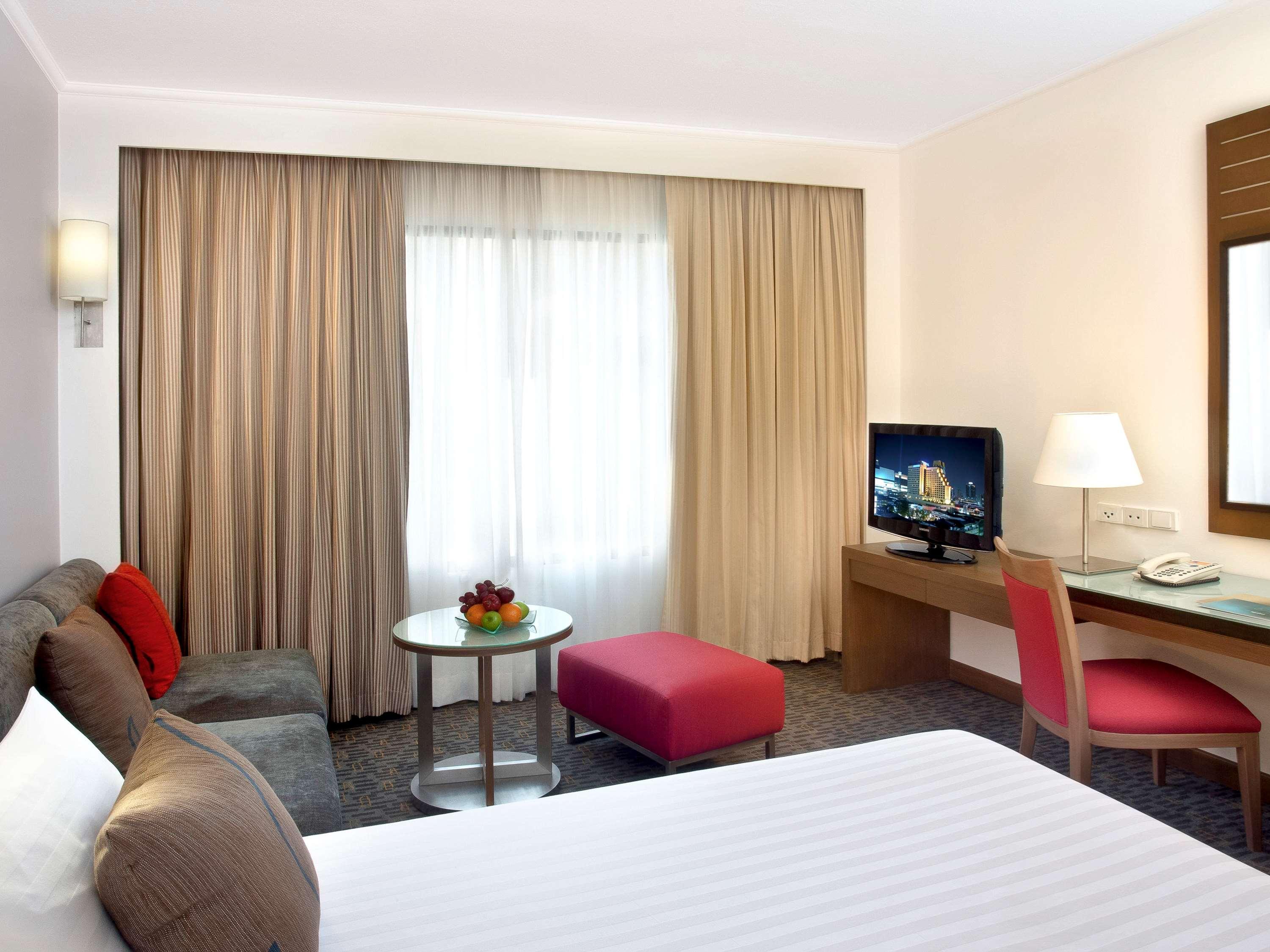 Novotel On Siam Square 4* Bangkok