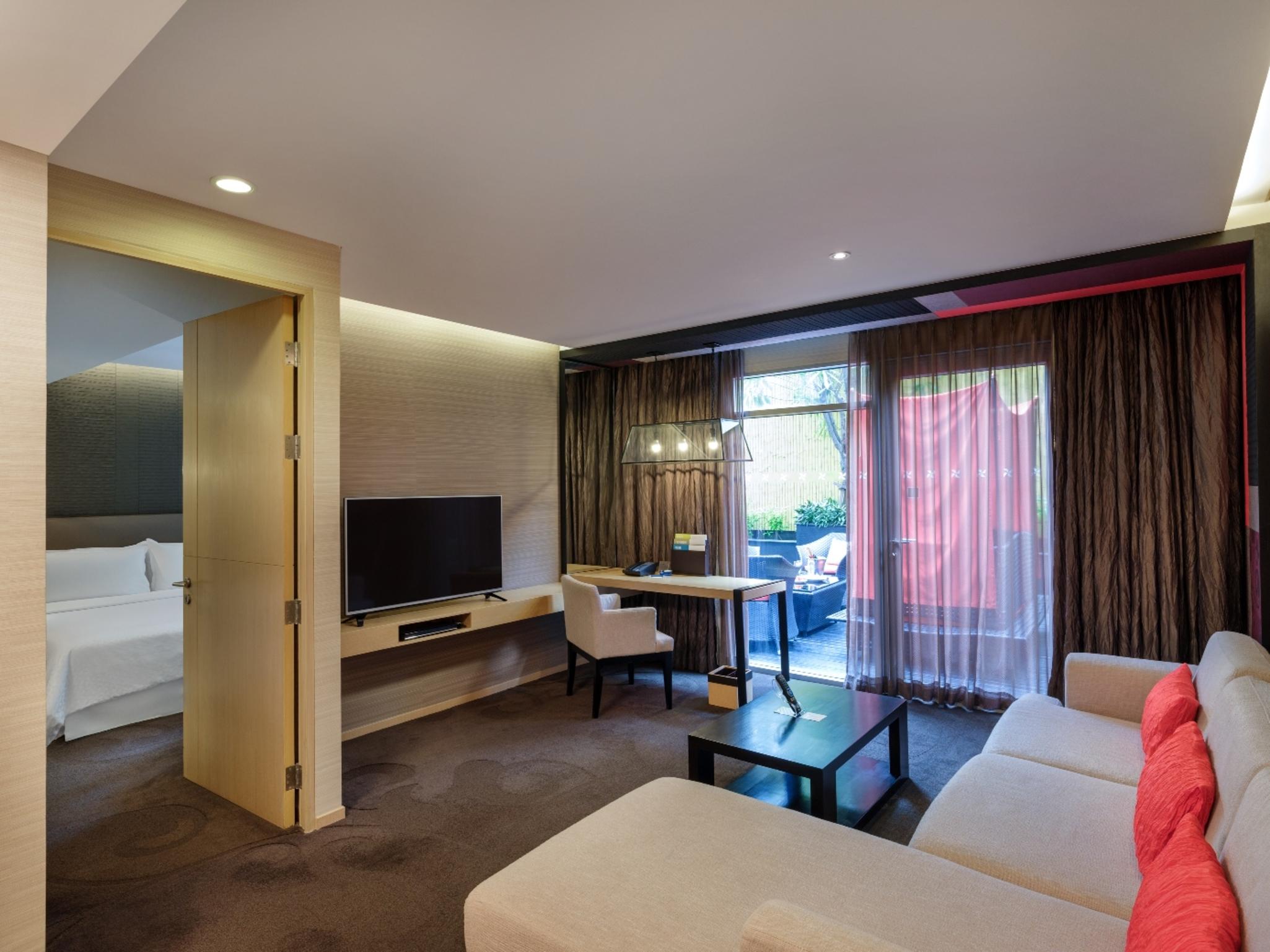Four Points By Sheraton Bangkok, Sukhumvit 15 Hotel Bangkok