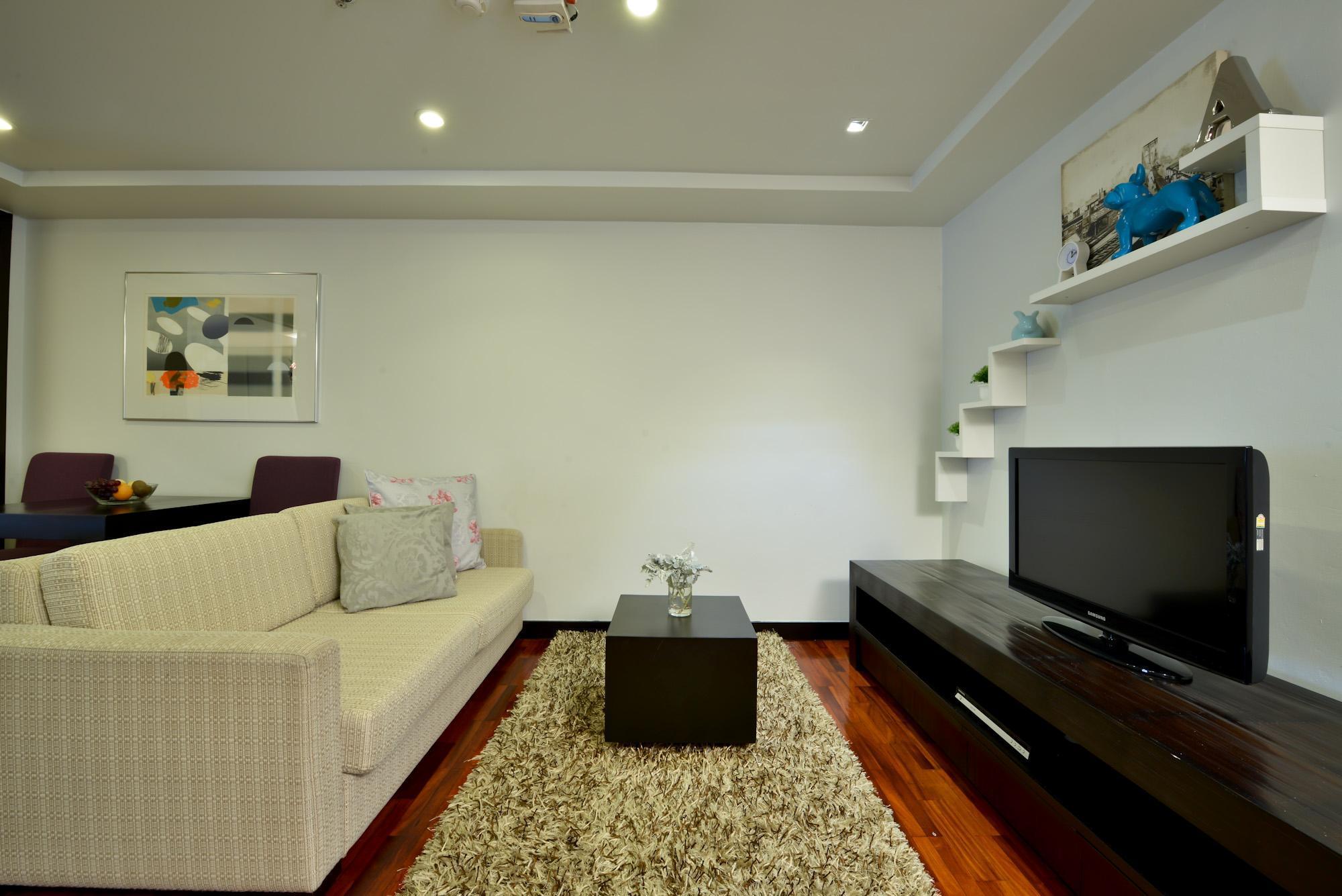 Aparthotel Abloom Exclusive Serviced 4*