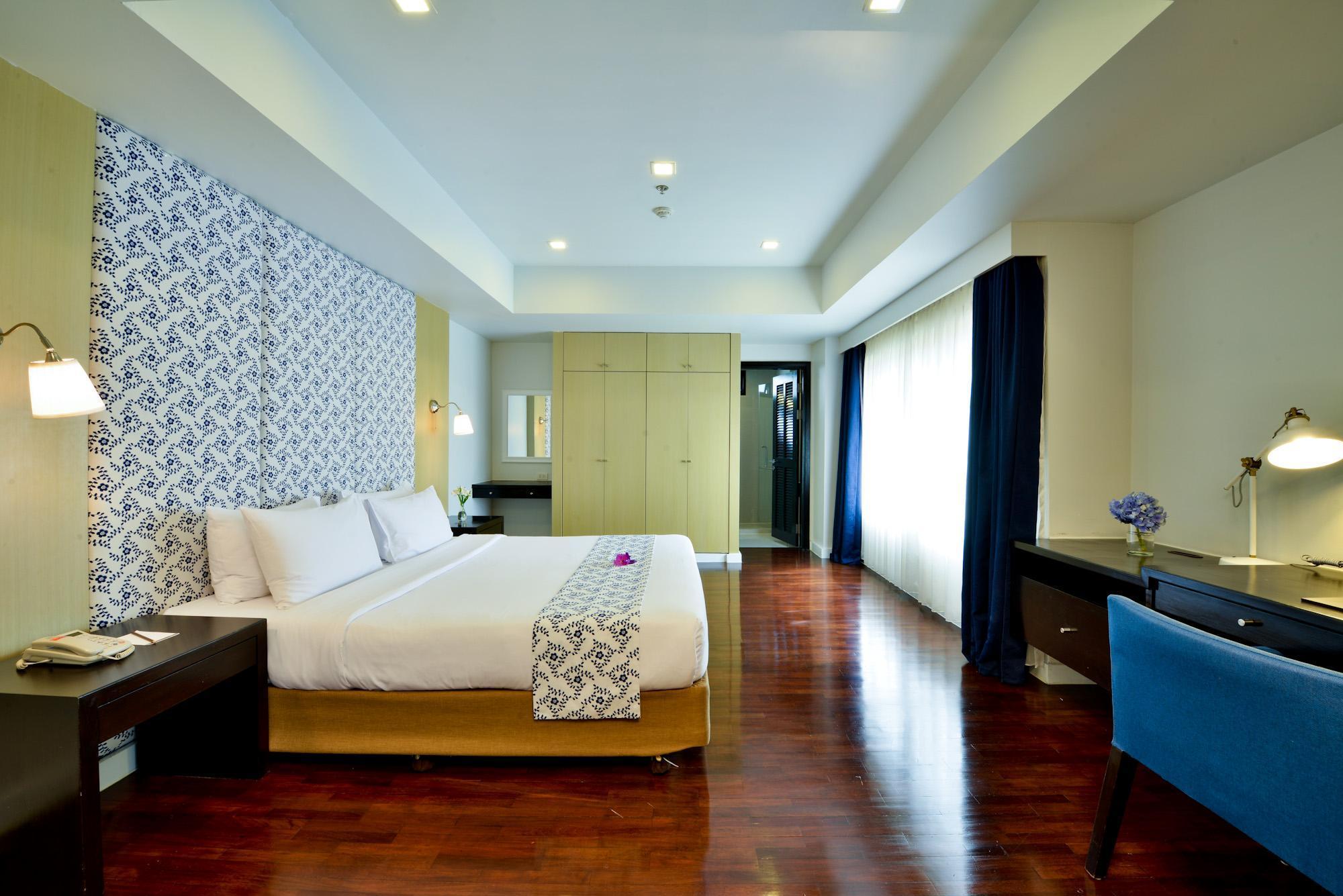 Aparthotel Abloom Exclusive Serviced 4*