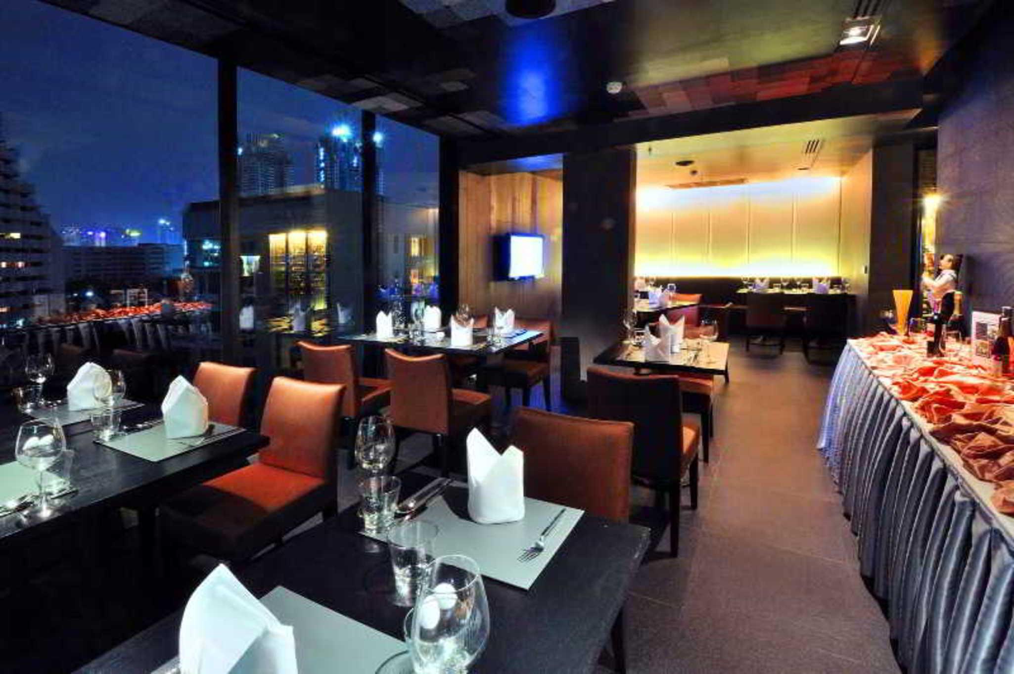 Hiptique Sukhumvit 13