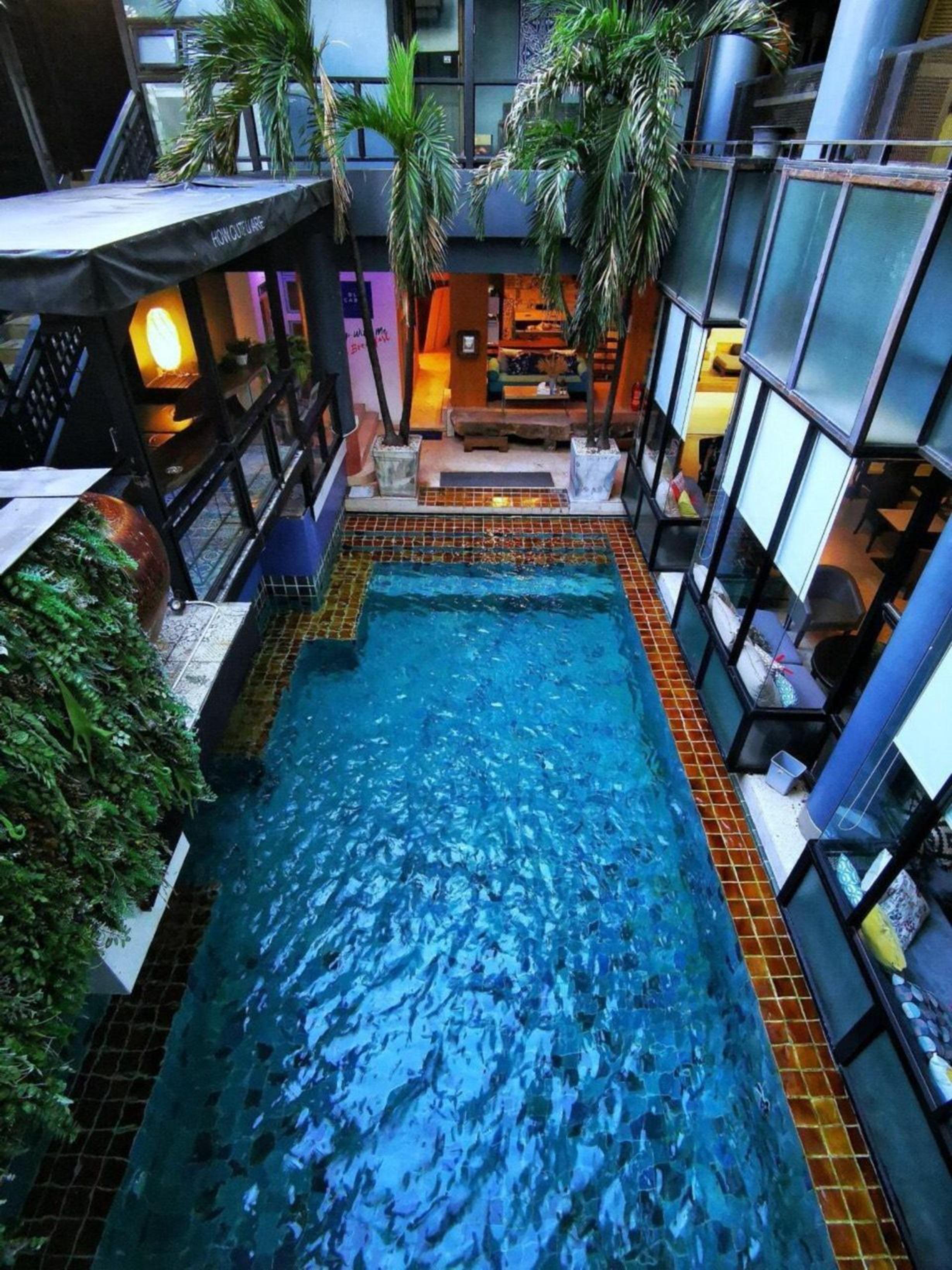 Blu Ari Stylish Gay Poshtel 2*