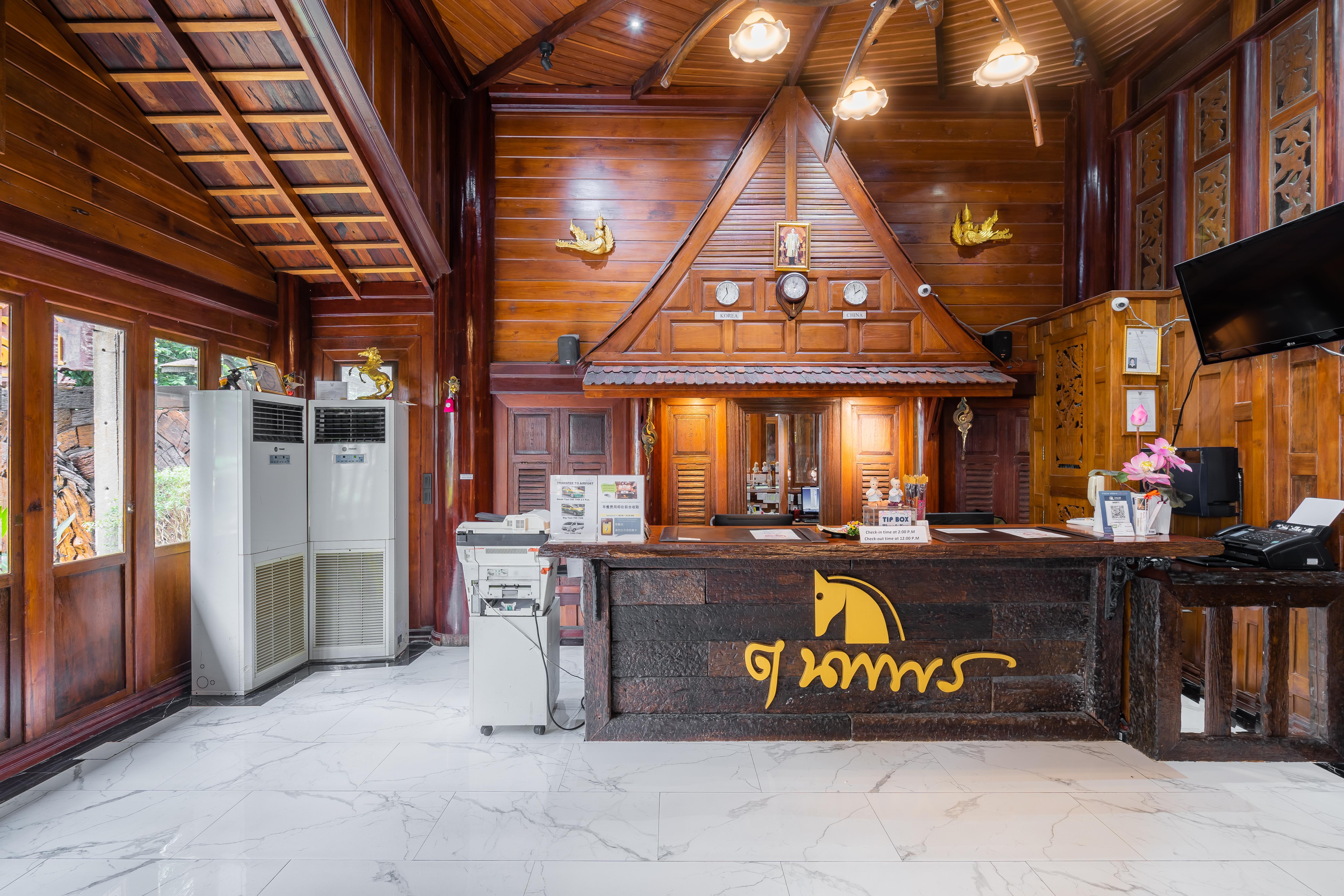 True Siam Phayathai Khách sạn 4*