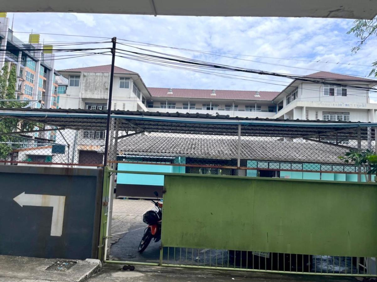 8 Resident Apartamento Bangkok