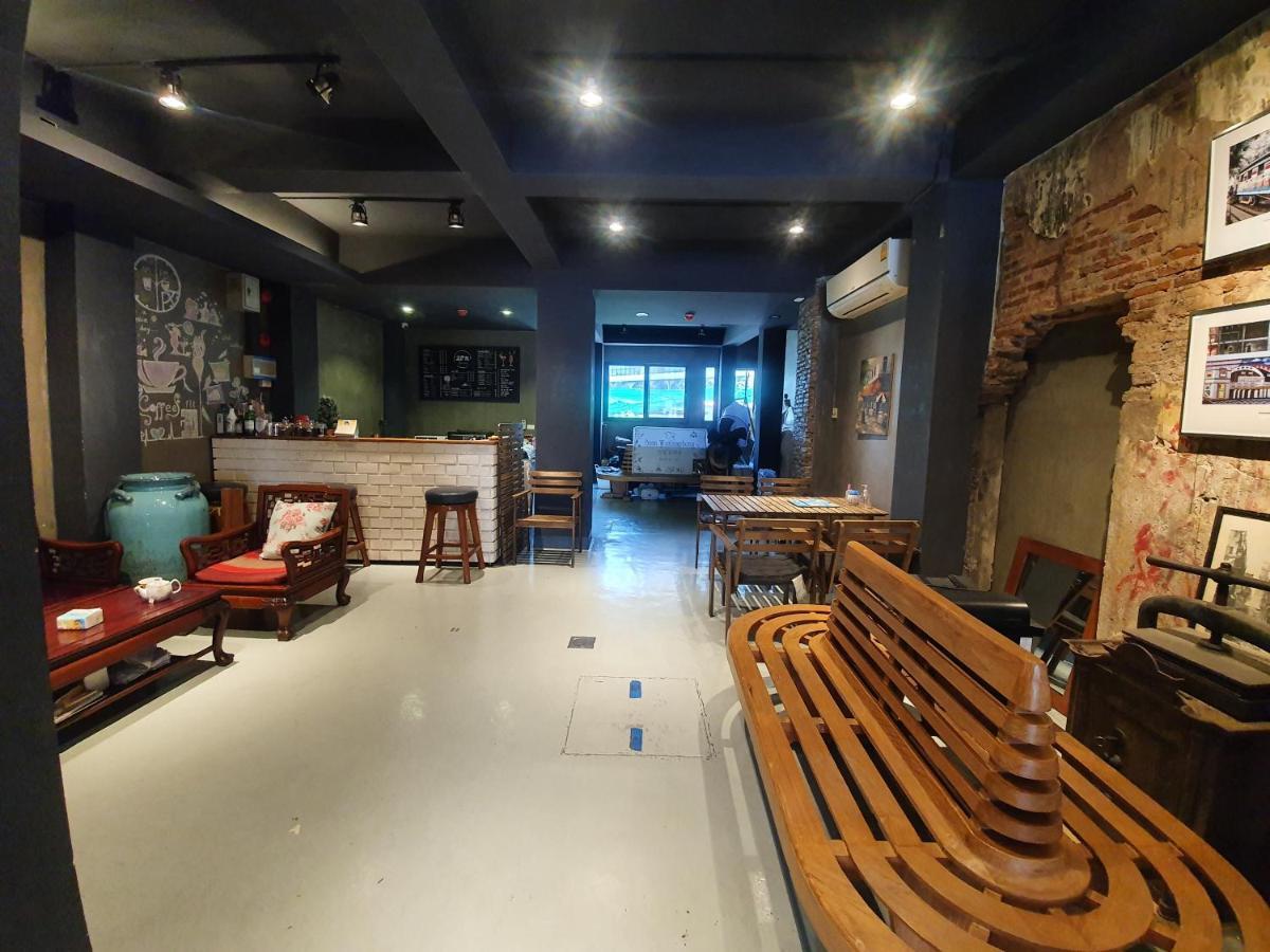 Baan Wualamphong บ้านวัวลำพอง Acomodação com café da manhã  *