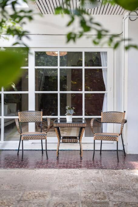 Oasis Townhouse In The Perfect Location Ferienhaus Bangkok
