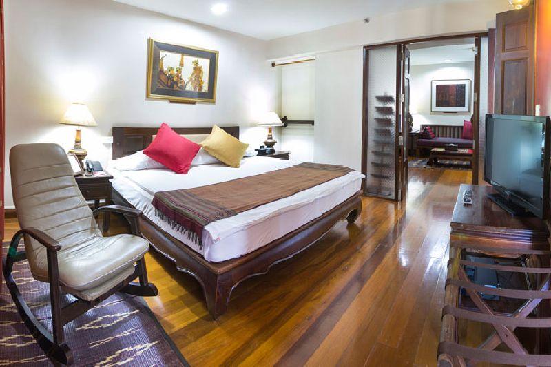 Khách sạn The Siam Heritage 4*