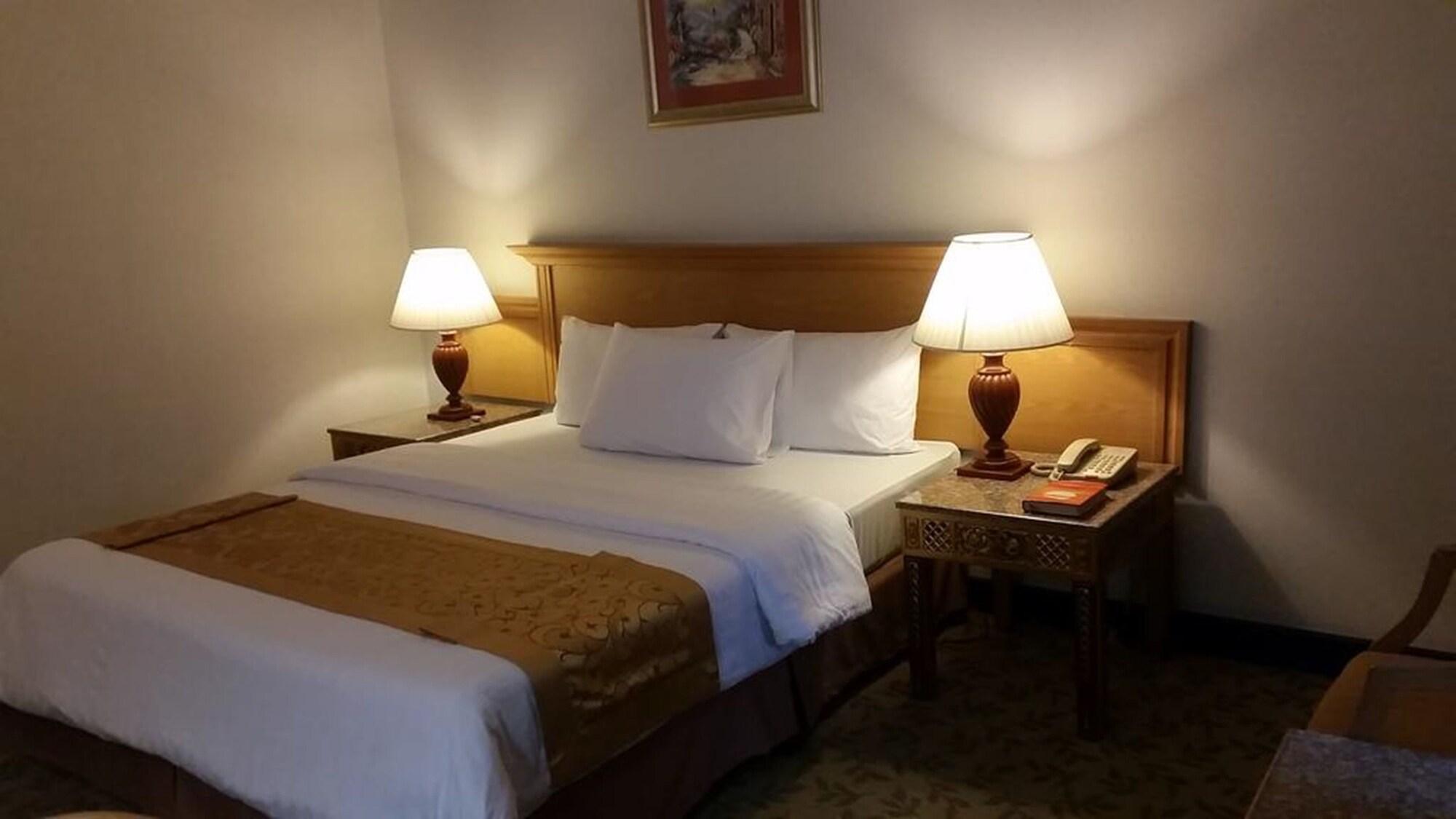 Ariston Hotell