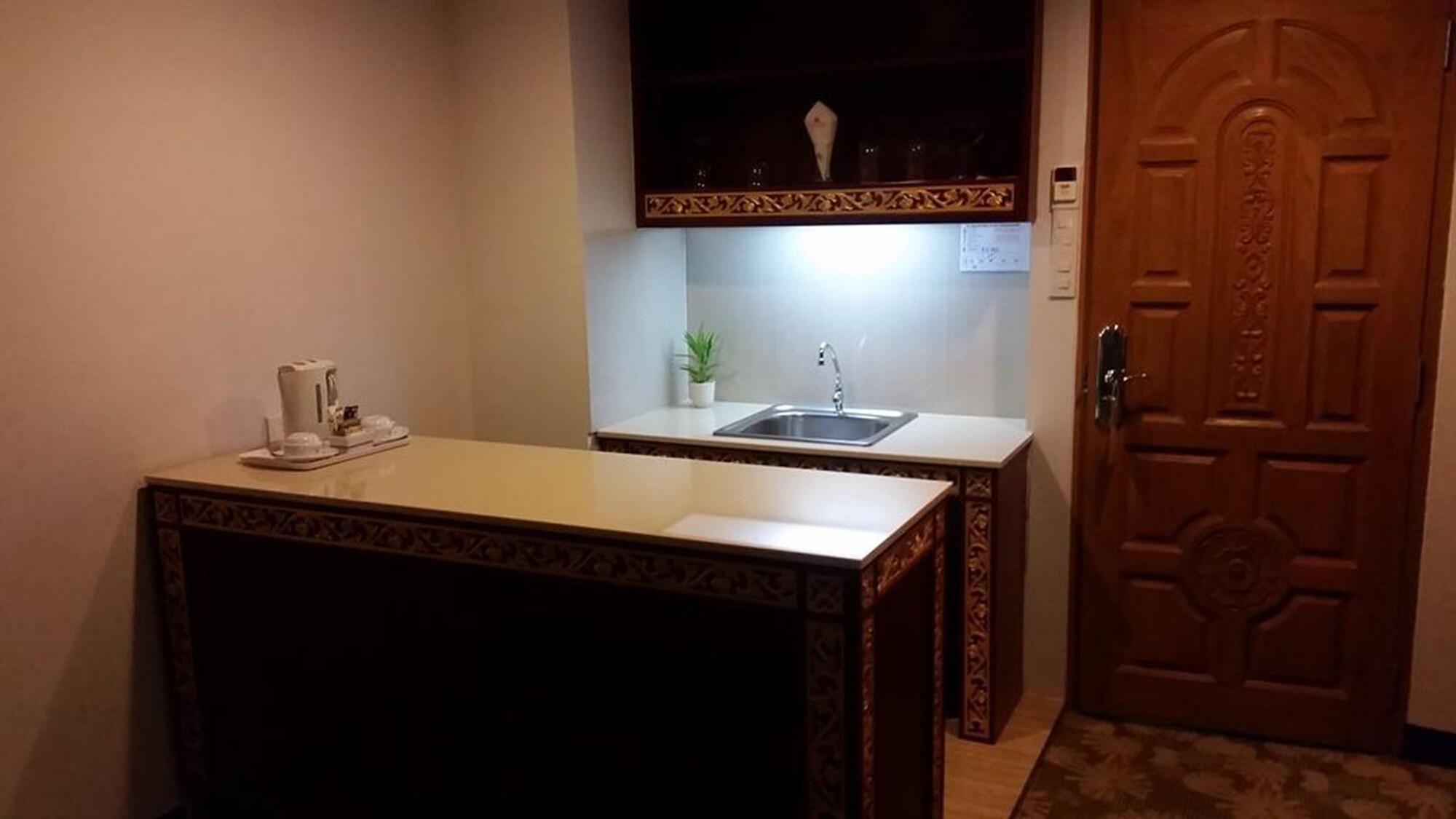 Hotell Ariston 4*