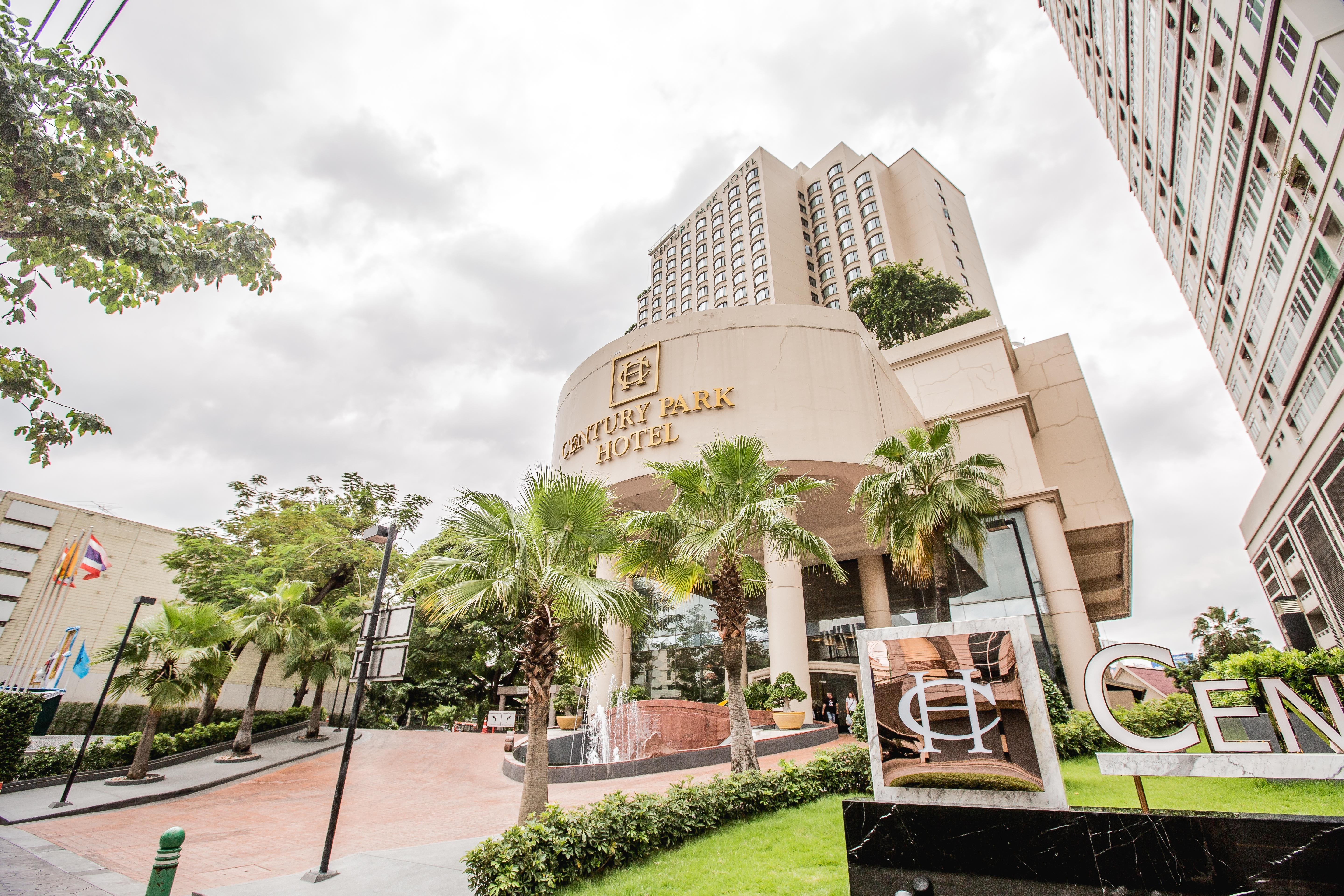 Century Park Hotell 4*