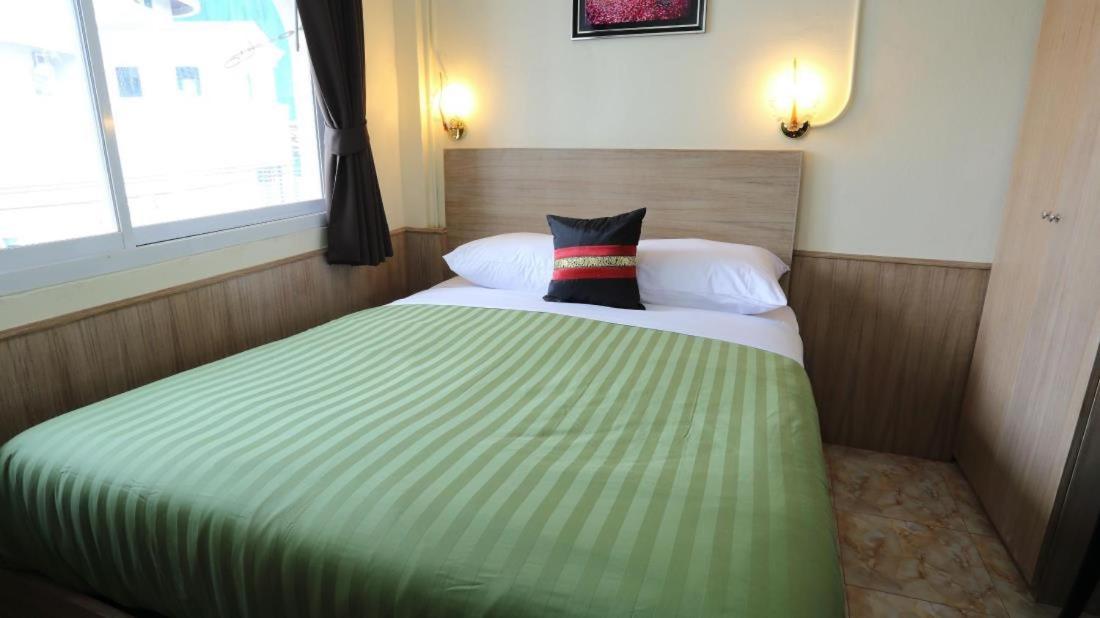 Gasthof Sukhumvit 20 *