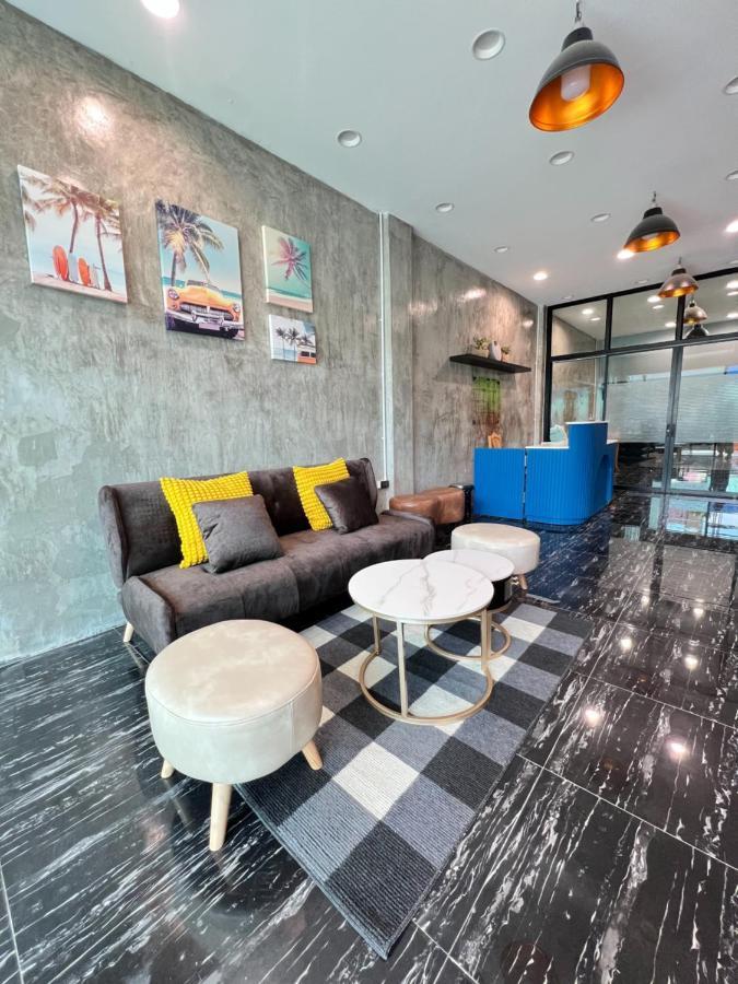 Hostal Noc House *