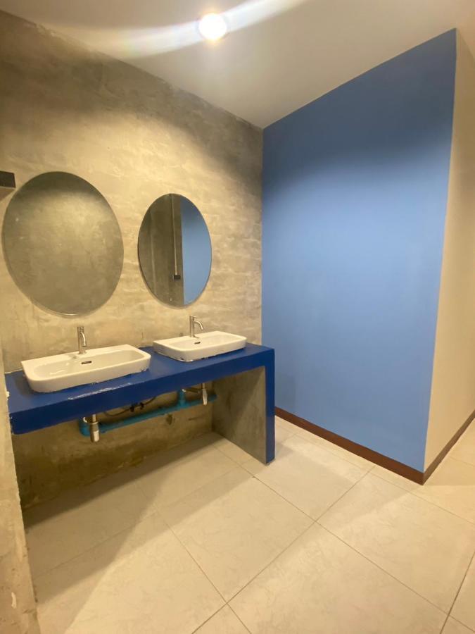 Noc House Hostal *