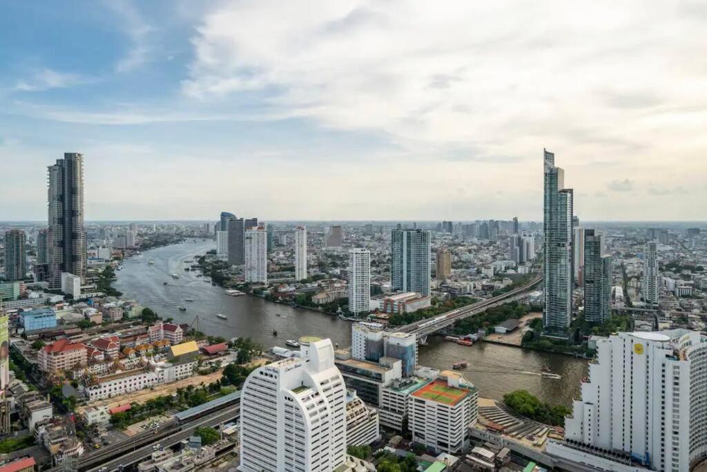 View, Big Apartment, Great Location *