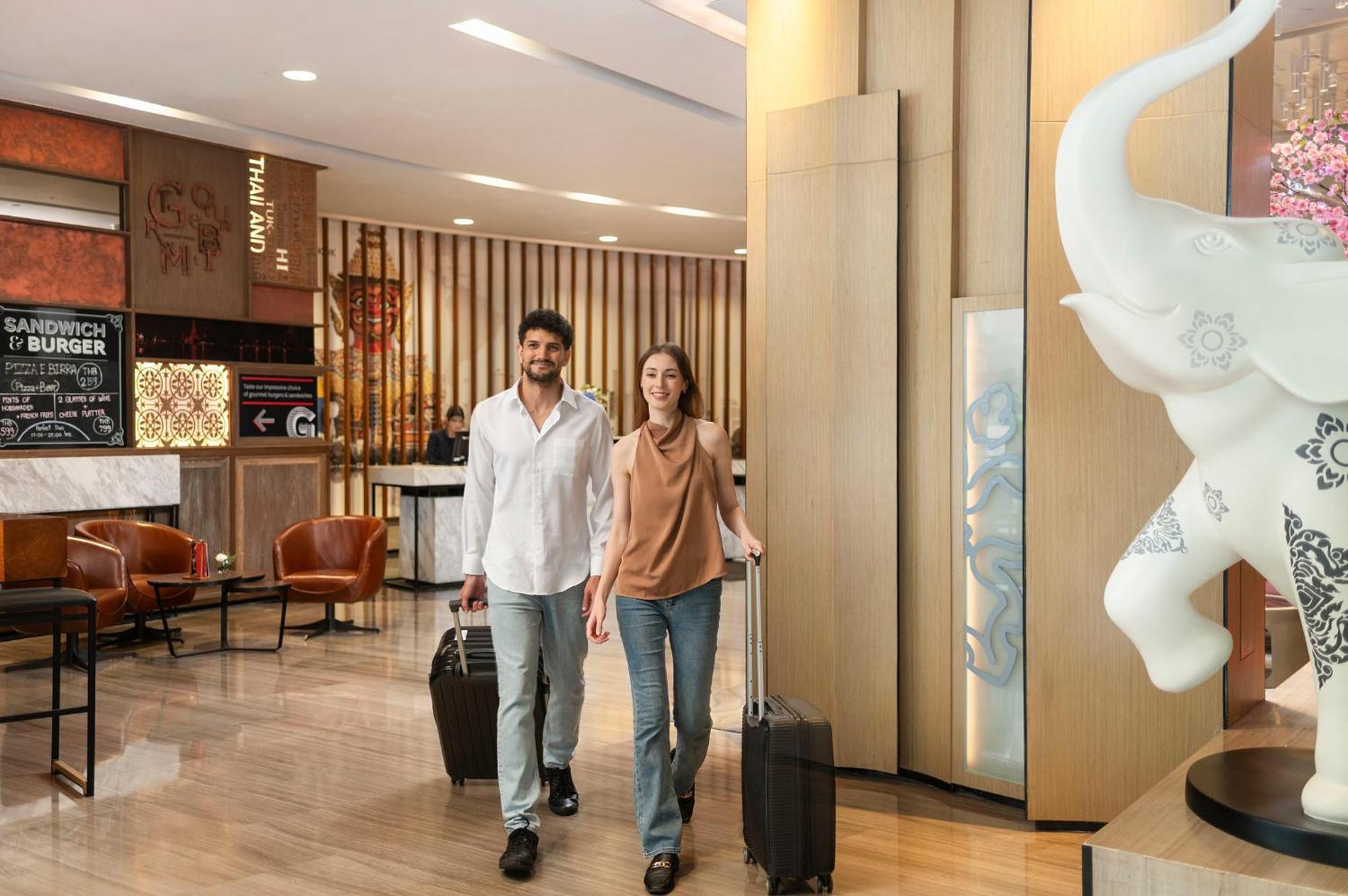 Novotel Sukhumvit 20 Hotel 5*