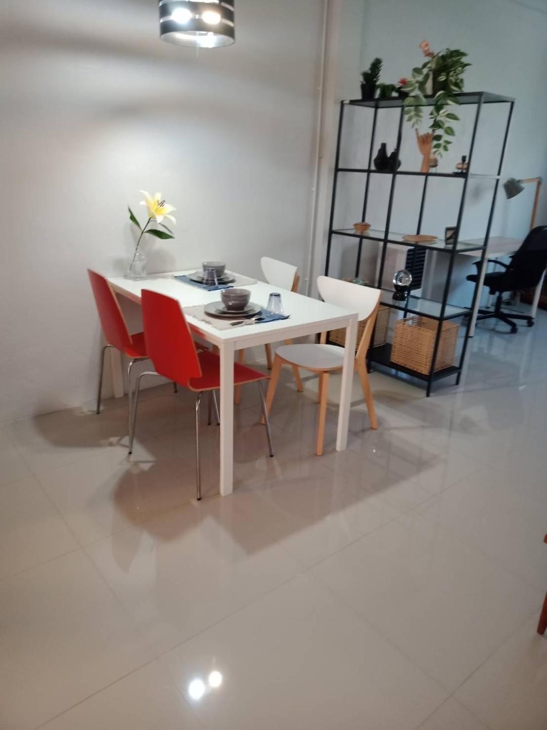 Accommodatie bij particulieren Cosy 4th Floor With Rooftop Bangkok