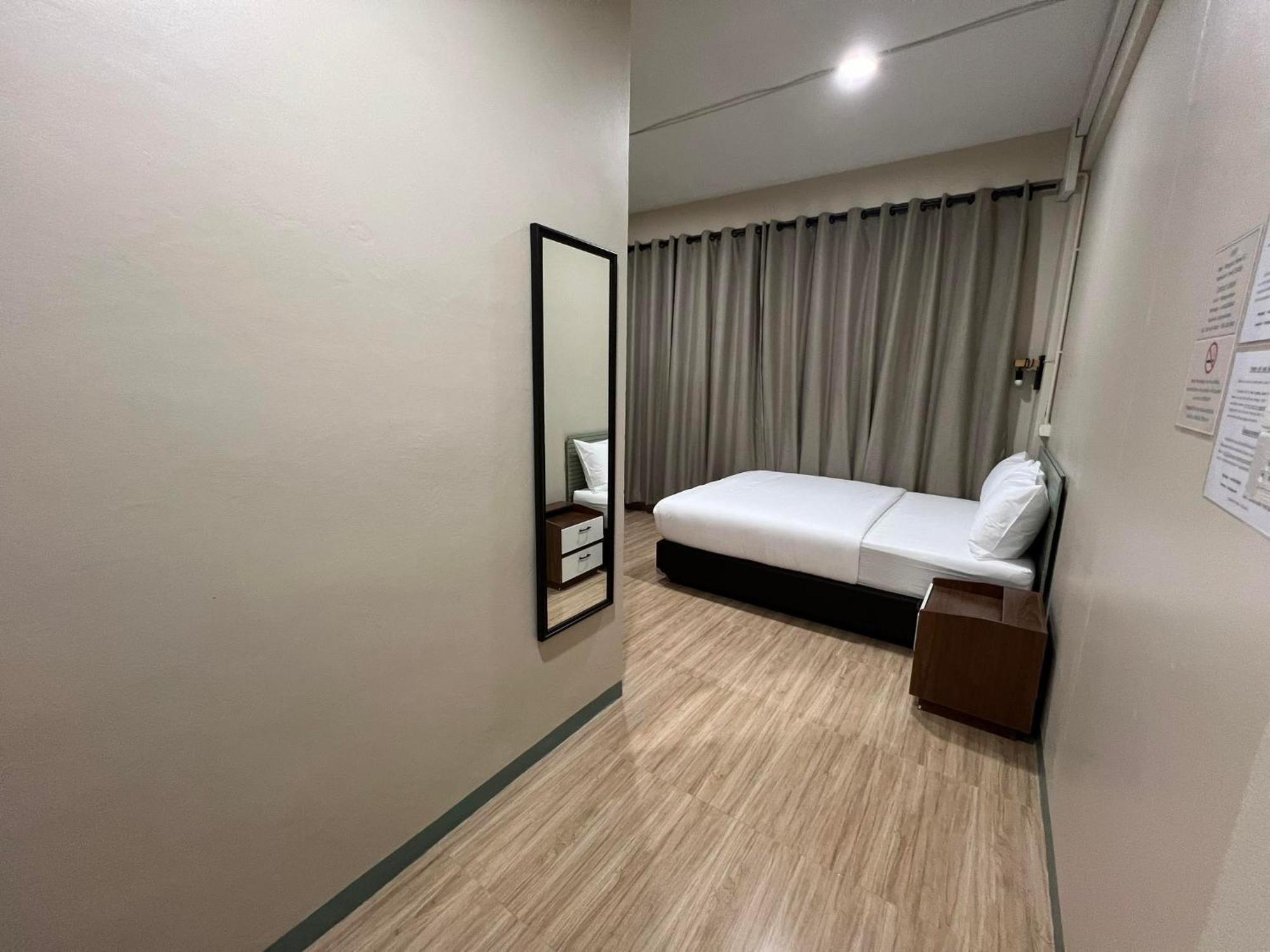 Hotell Bangwa House - Mrt Bangwa Station