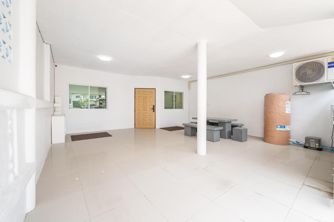 Apartment Miq Hk111-4br Ratchada-huaykwang 14pax