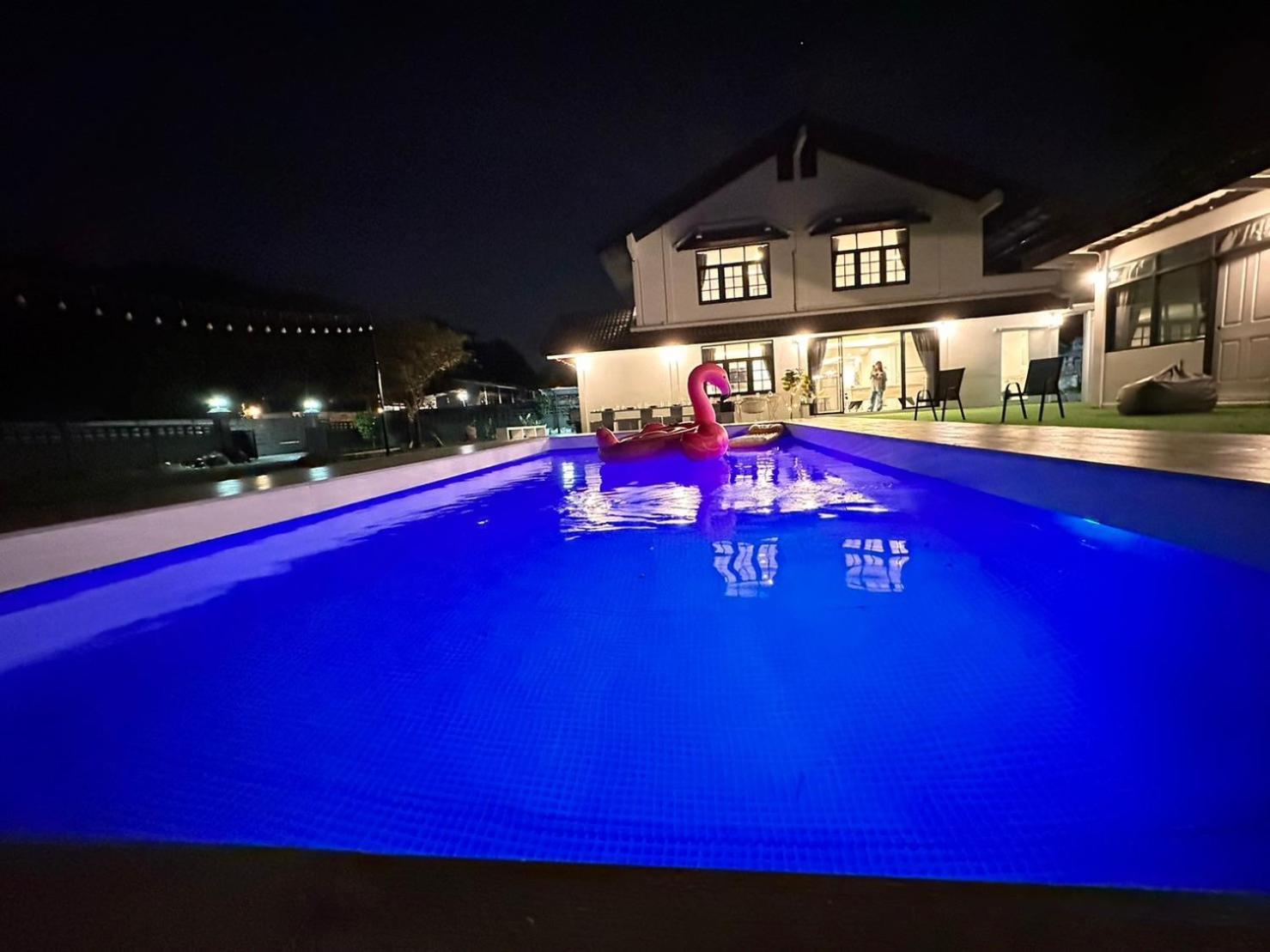 Number3 Poolvilla Banguecoque