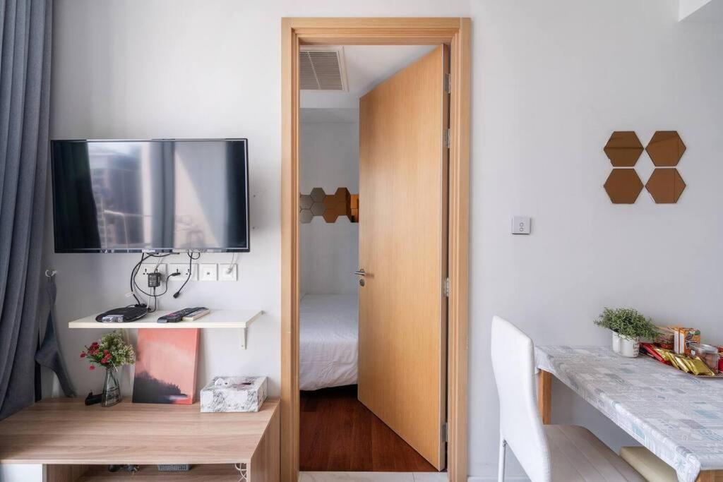 2 Bedroom At Bts Nana Sukhumvit 11 High Floor Pangsapuri *