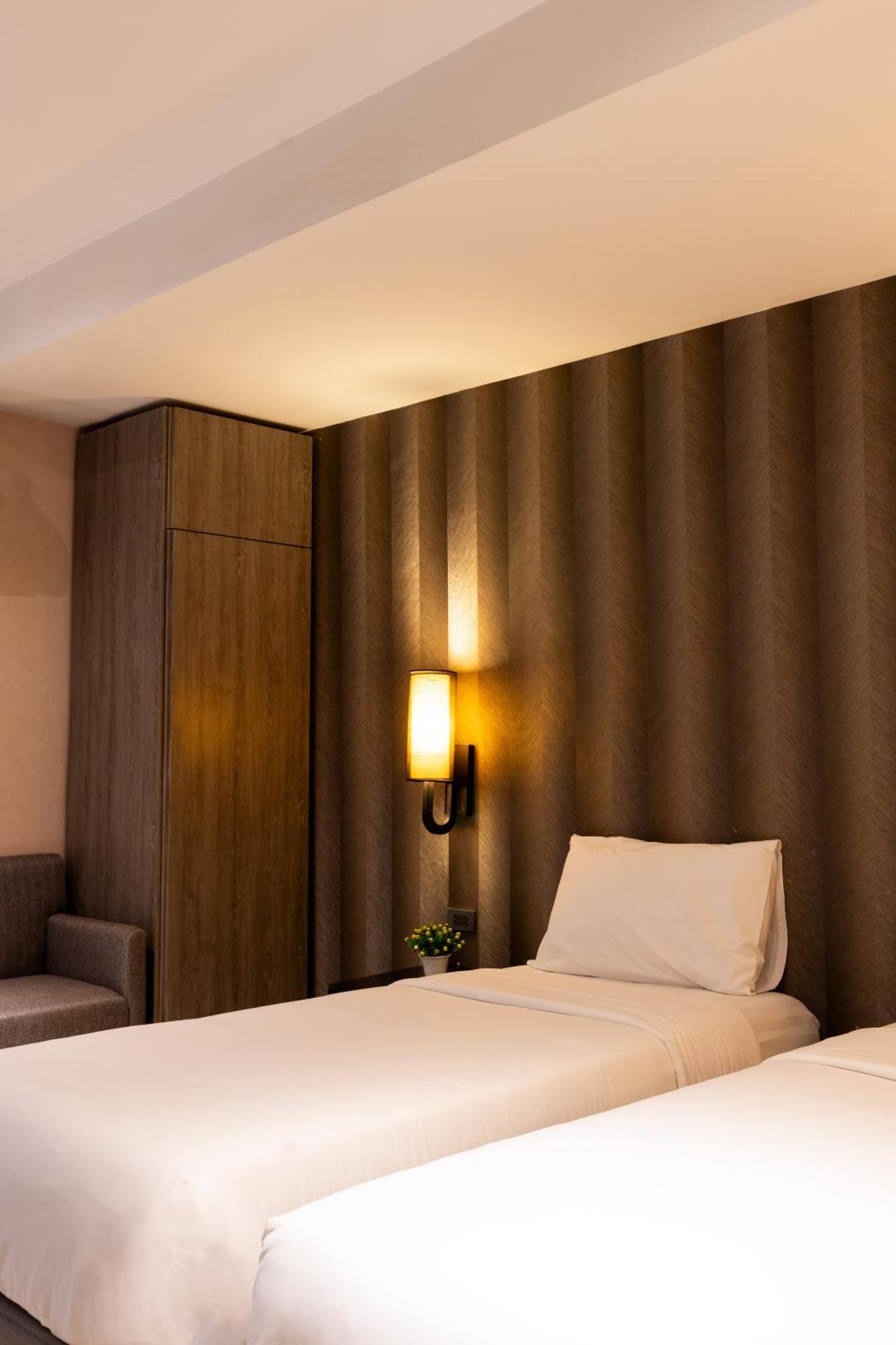 Sukhothai And Ratchada Hotel