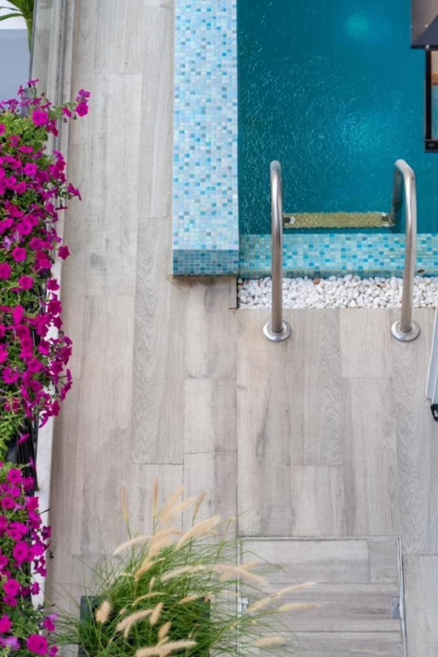 Luxury Pool 5br 12pax With Private Lift In Ekkamai Bangkok