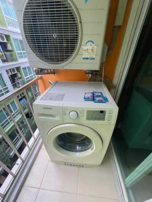 Apartment Cozy At Huai Khwang Close To Mrt Bangkok
